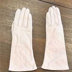 Pink leather silk lined gloves - size 7 1/2 - retailed by Neiman Marcus
